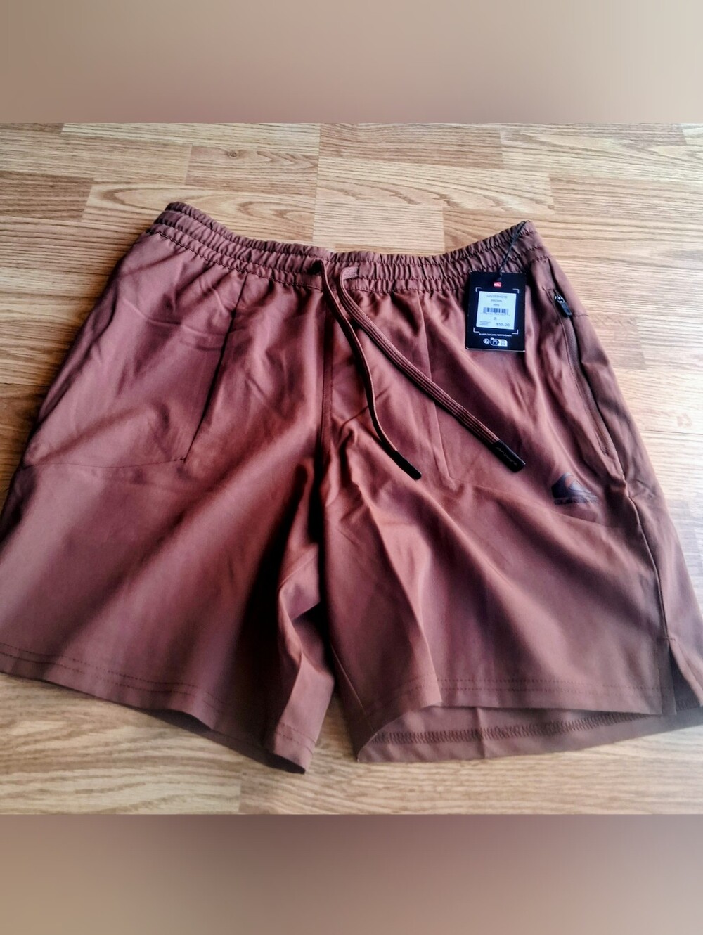 NWT Quiksilver Mens Brown Shorts, Sz S,  MSRP $55